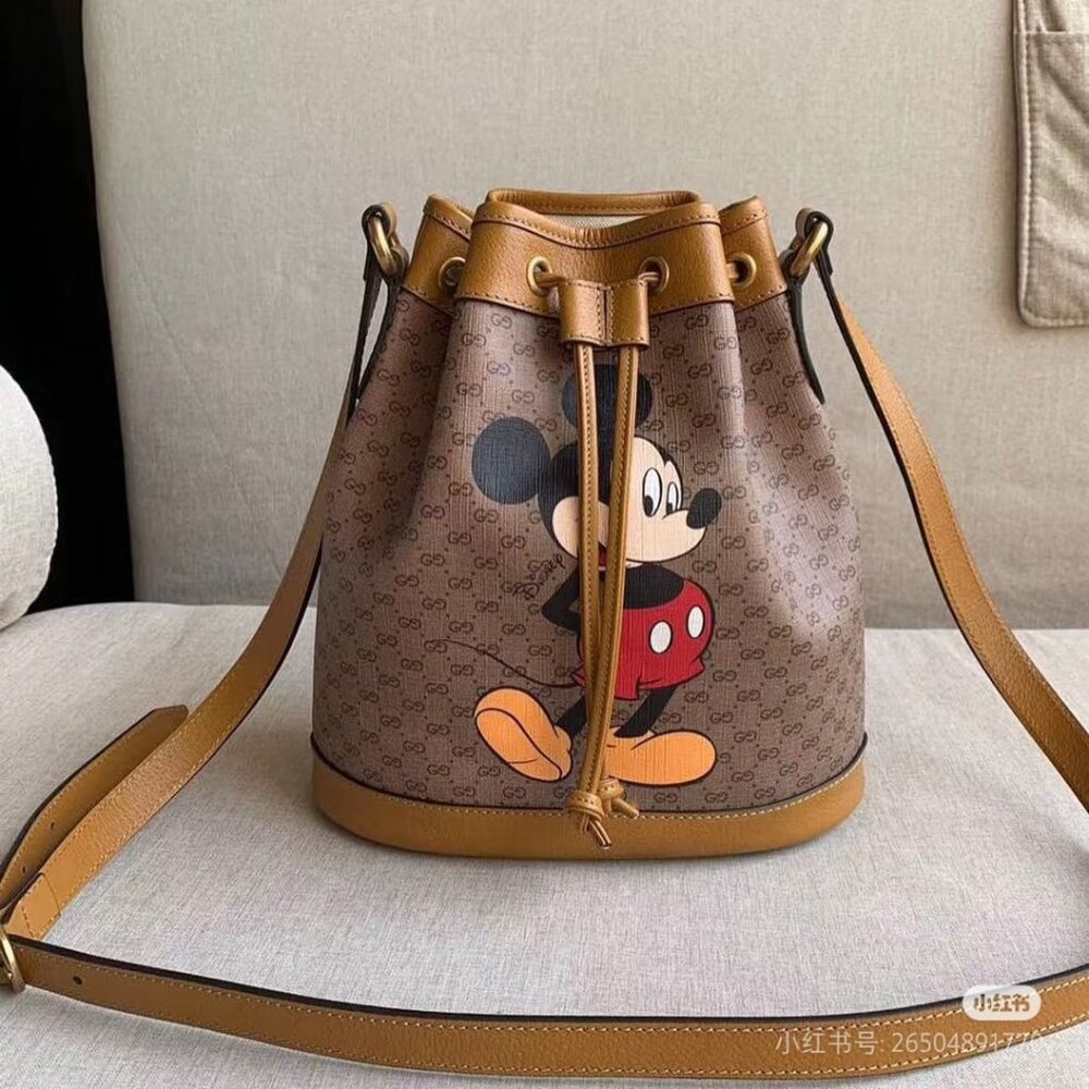 Gucci bags are new, trendy and versatile, interpreting high-end fashion attitude